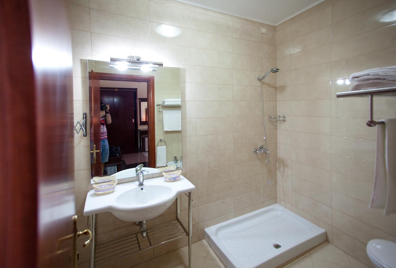 Orchidea Hotel Tiranë Luaran gambar