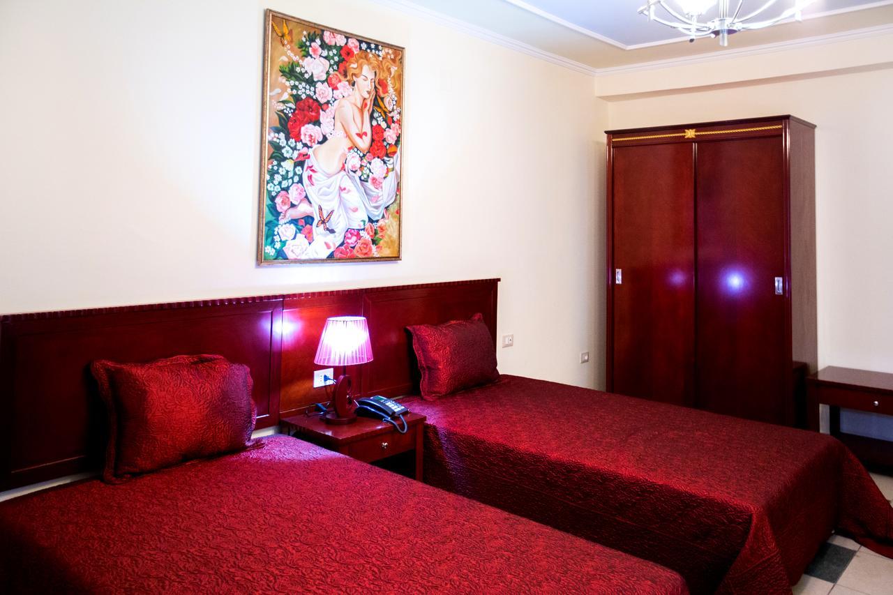 Orchidea Hotel Tiranë Luaran gambar