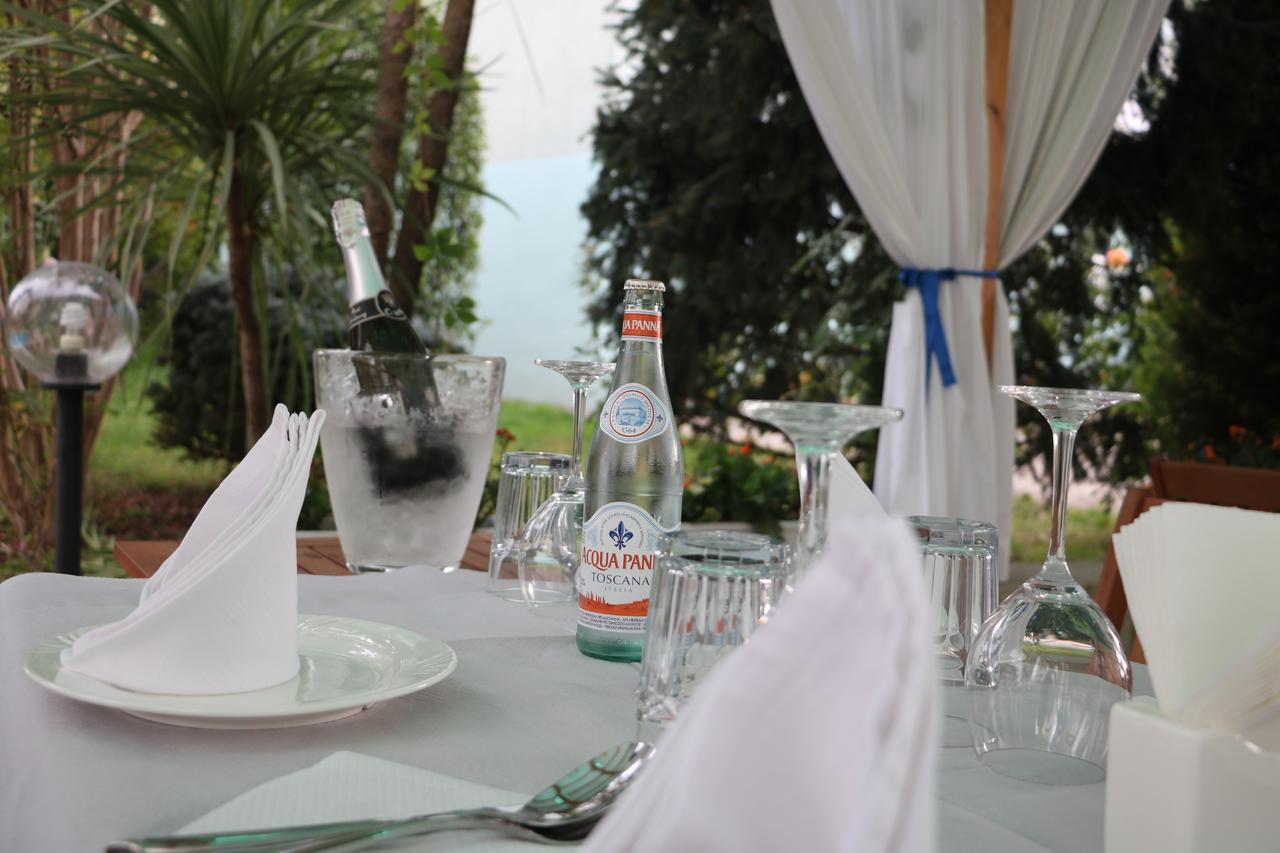 Orchidea Hotel Tiranë Luaran gambar